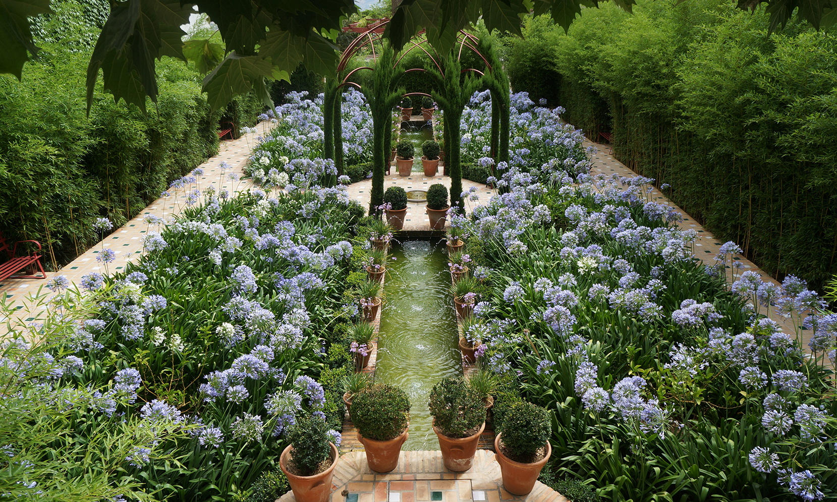 Enlace al proyecto Jardín del Cante Jondo, Hotel Andalucía en Lanjarón, GRANADA, paisajismo por Ignacio Mauror.